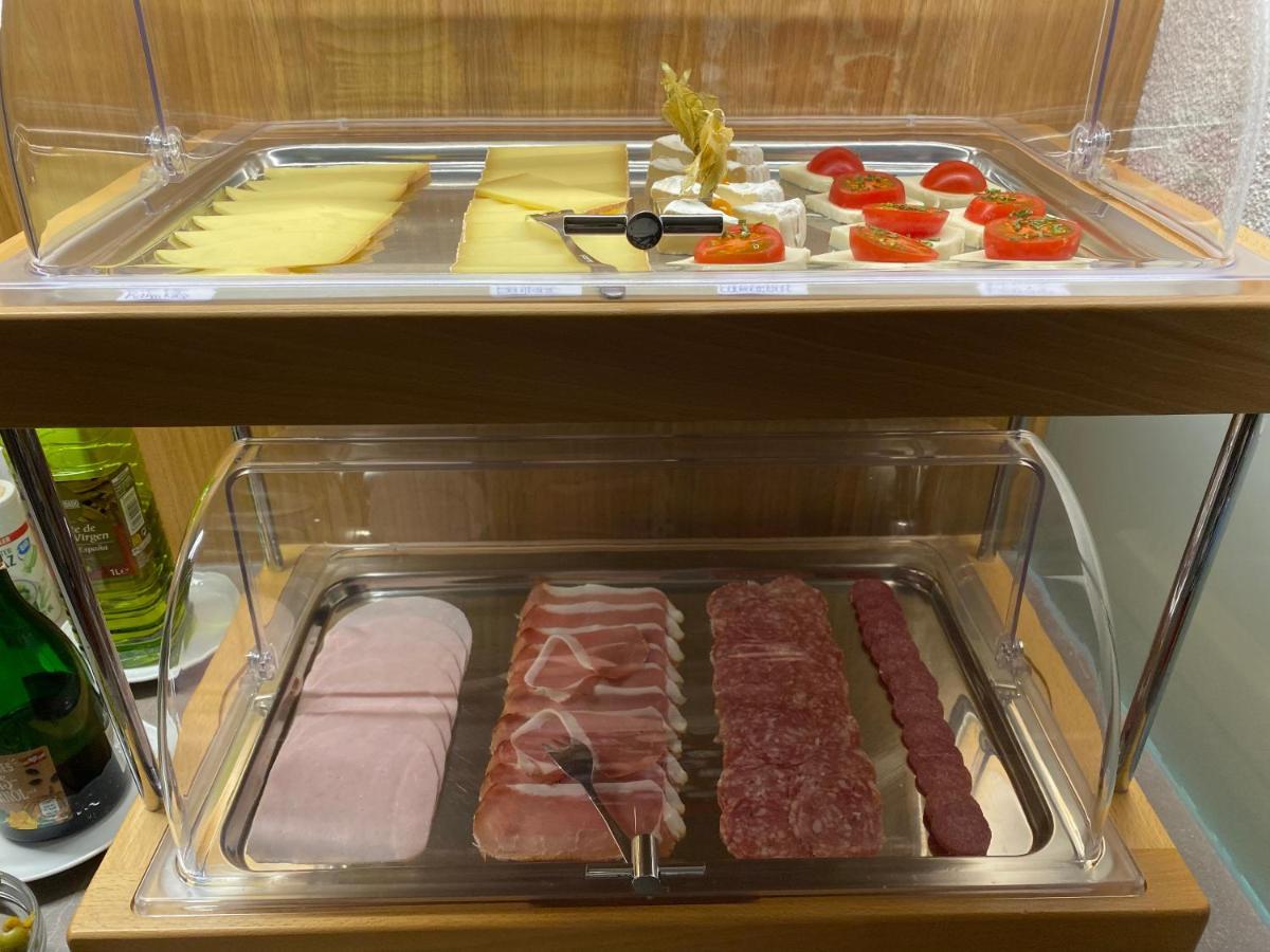 Hotel Garni Enzian Damuels Bagian luar foto