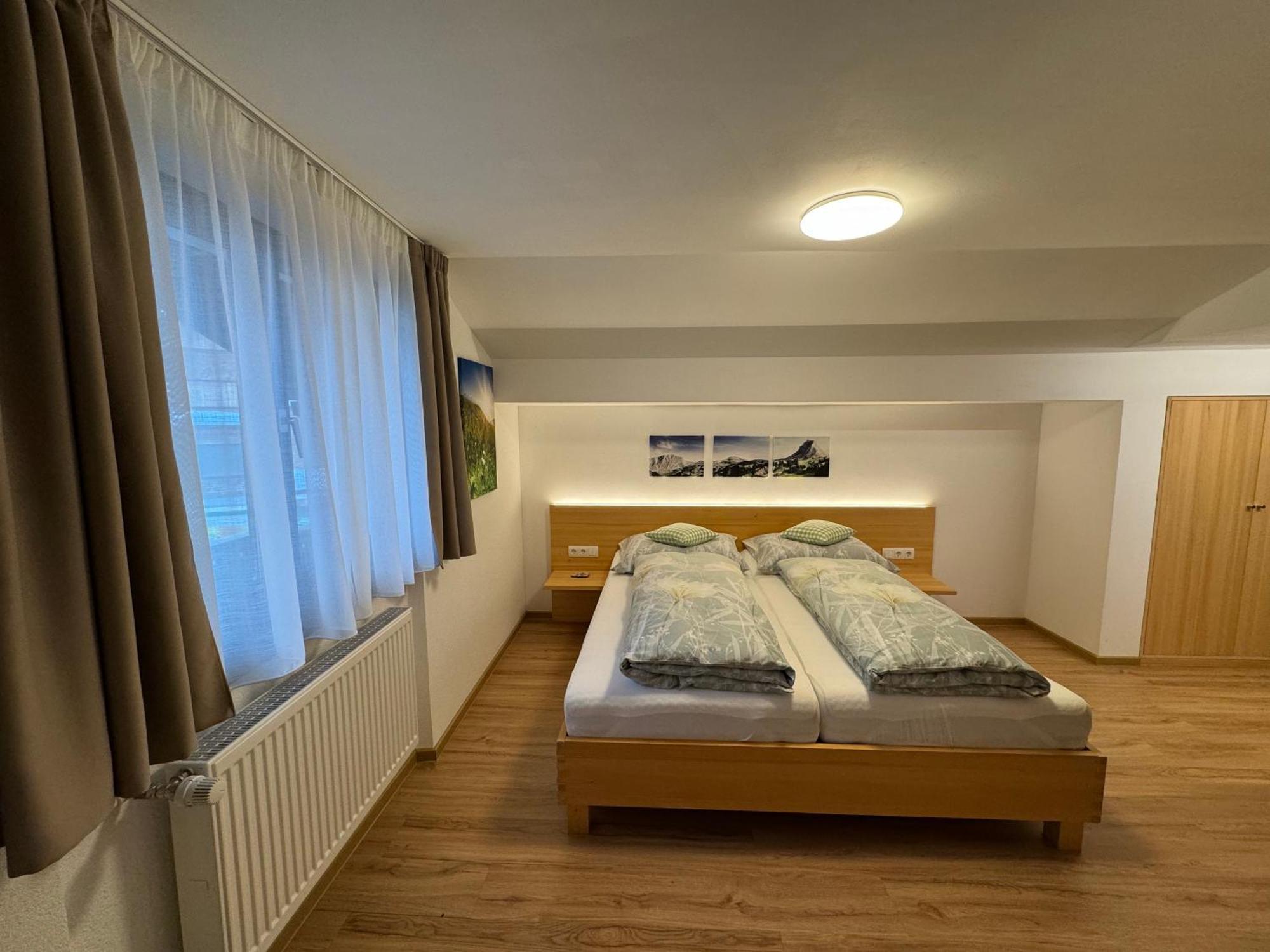 Hotel Garni Enzian Damuels Bagian luar foto