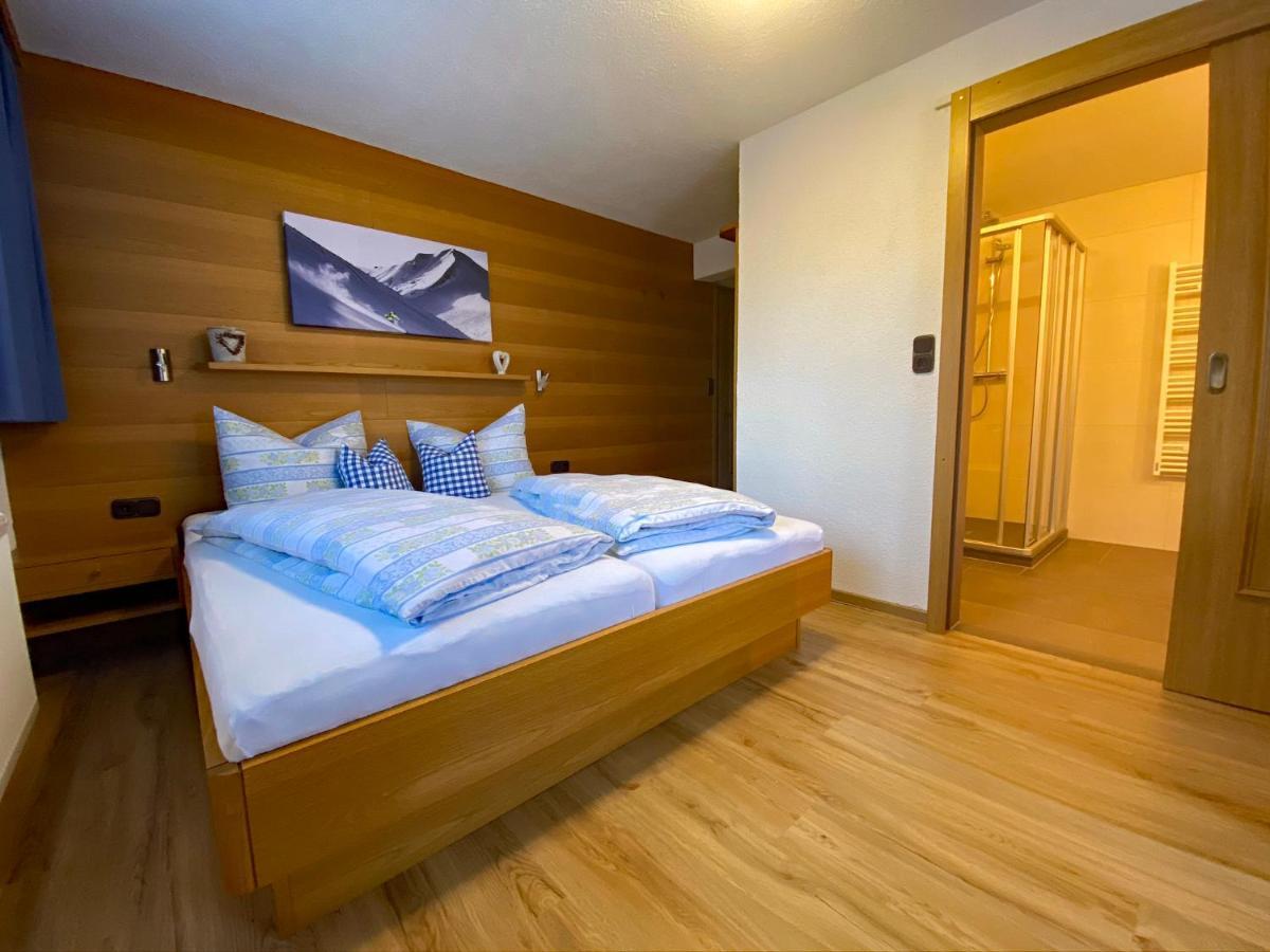 Hotel Garni Enzian Damuels Bagian luar foto